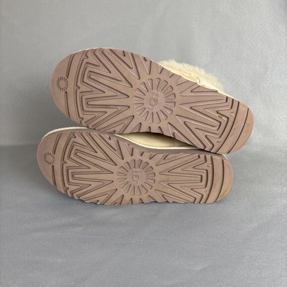Womens 8 Ugg Boots Gita Powder Cream Purple Pompoms gorgeous RARE (Some Wear) - Picture 16 of 16